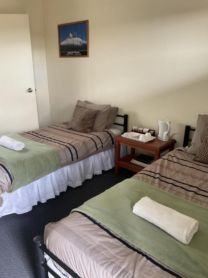 Tongariro River Retreat トゥランギ エクステリア 写真