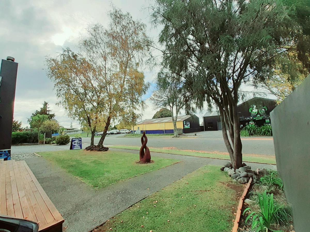Tongariro River Retreat トゥランギ エクステリア 写真