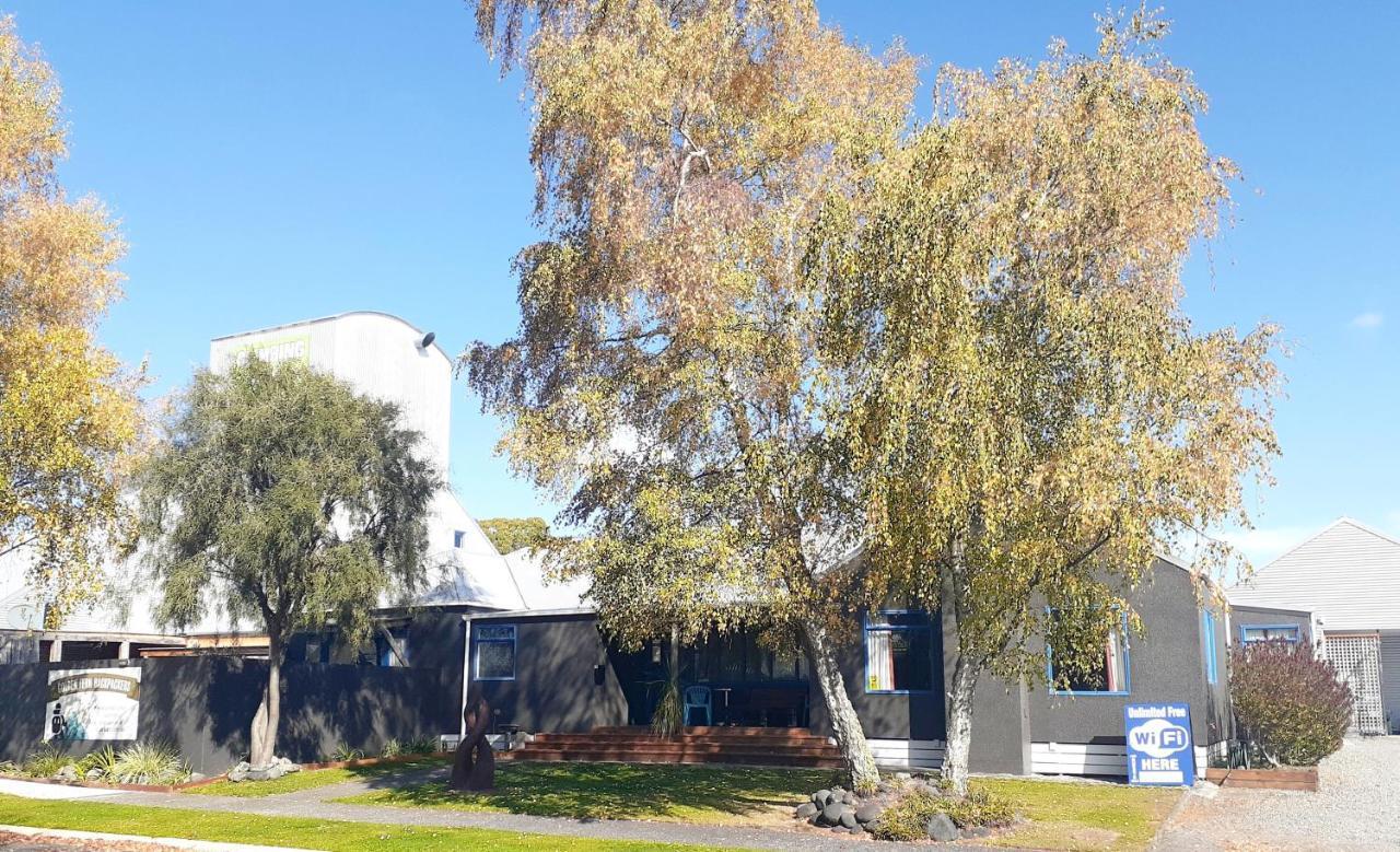Tongariro River Retreat トゥランギ エクステリア 写真